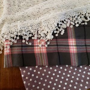 3/$6 Bundle of scarves!